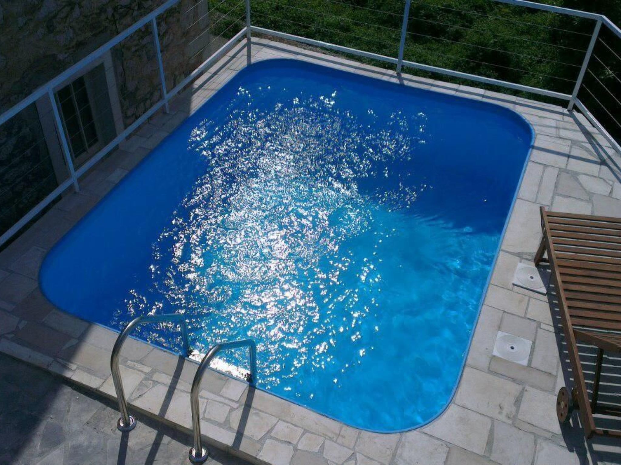 Charmantes Steinhaus mit Pool und Panoramablick-Binnen