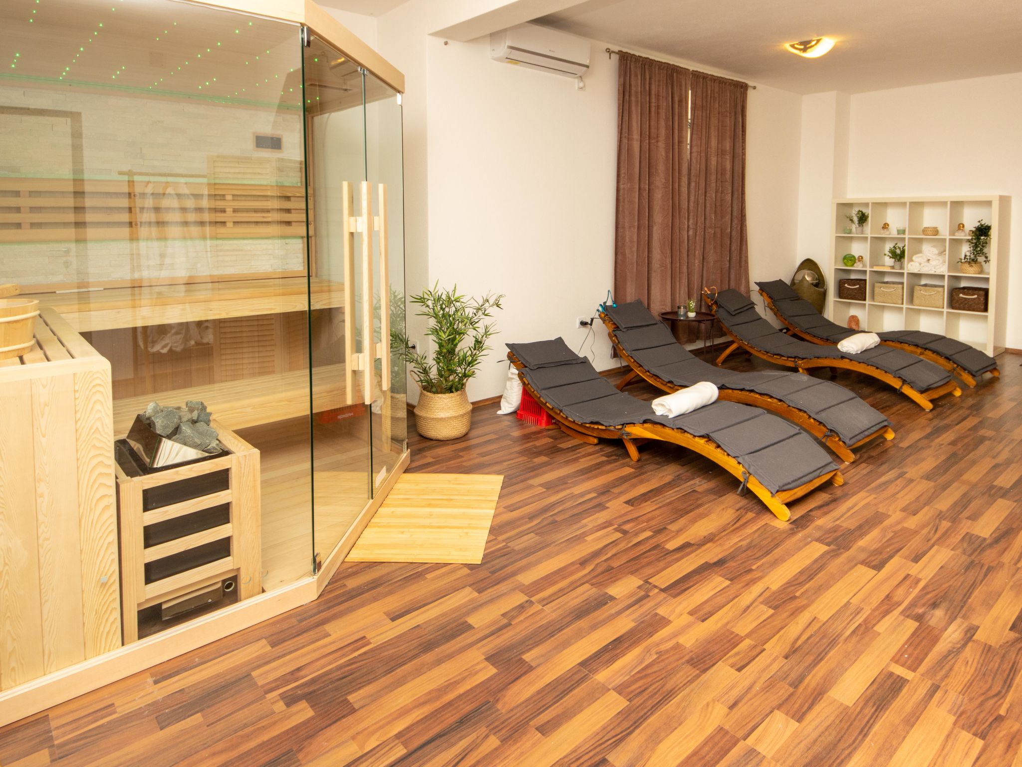 Photo of Villa 2 Pools