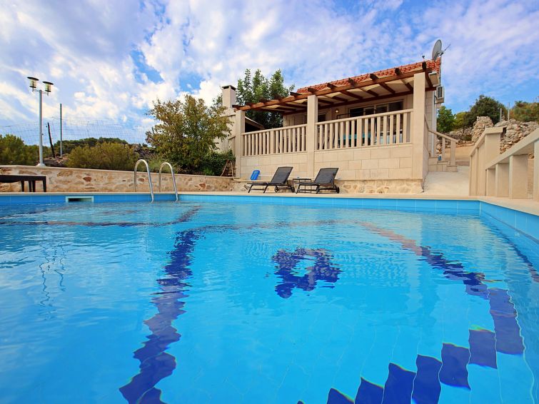 Search and Stay destination Sutivan, Splitsko-dalmatinska županija - Croatia from AU$ 179. Villa Tonka