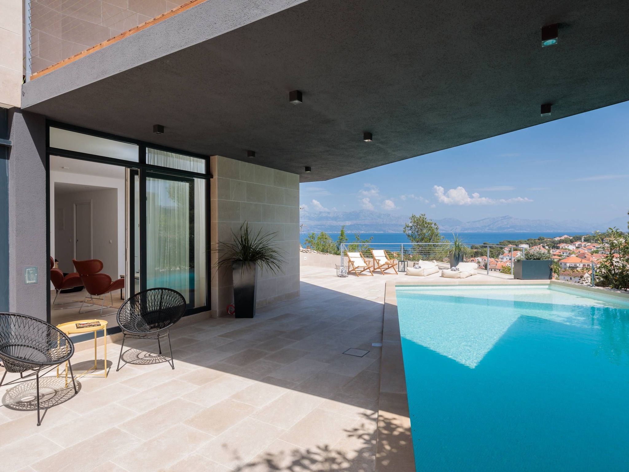 Semper Vivum Villa-Inside