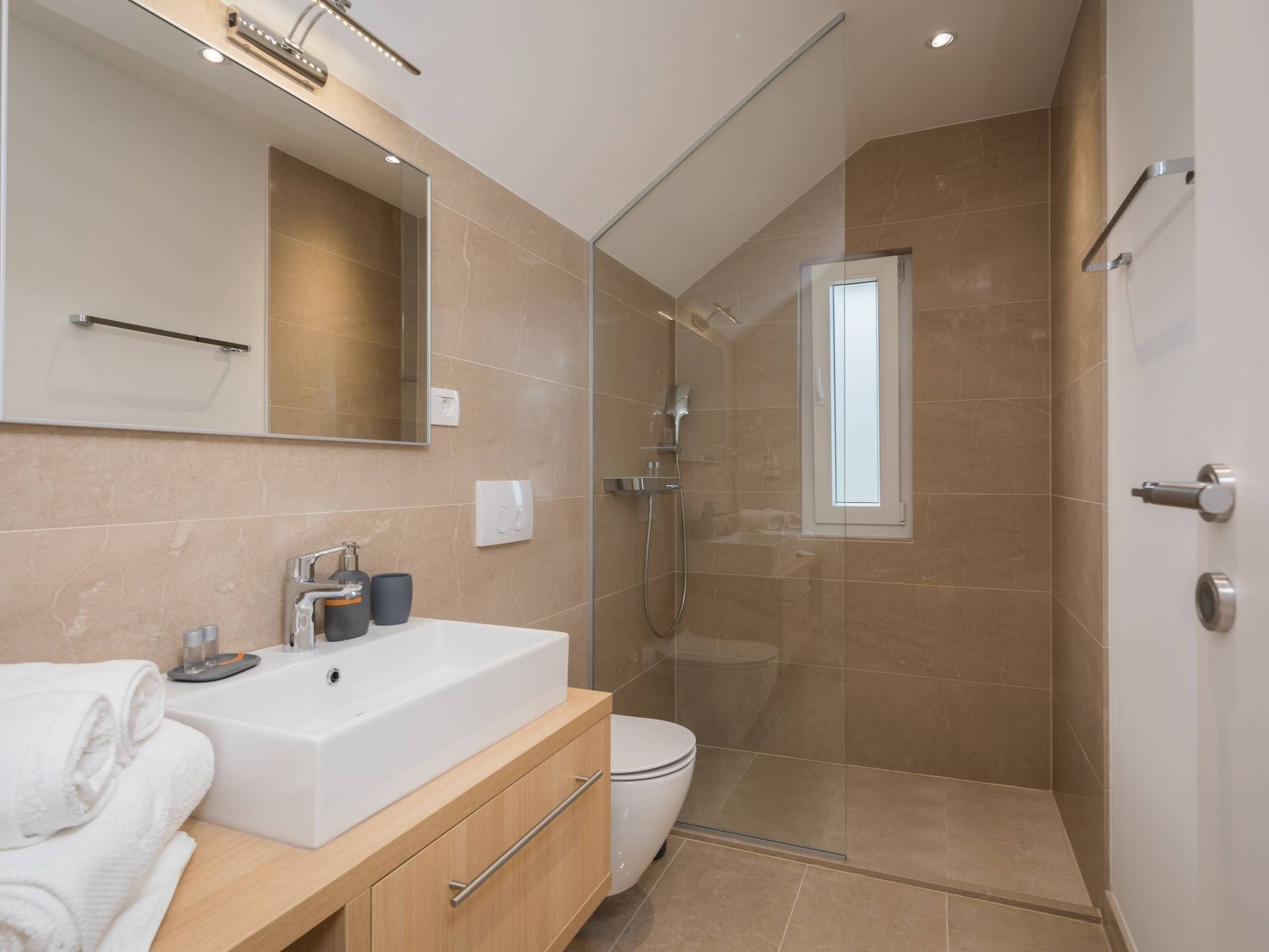 Semper Vivum Villa-Inside