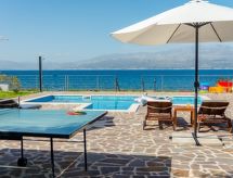 Villa Mis: Luxe vrijstaande villa met privé verwarmd zwembad vlakbij het strand in Supetar - thumbnail 1