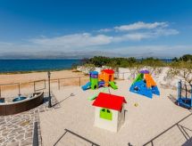 Villa Mis: Luxe vrijstaande villa met privé verwarmd zwembad vlakbij het strand in Supetar - thumbnail 4