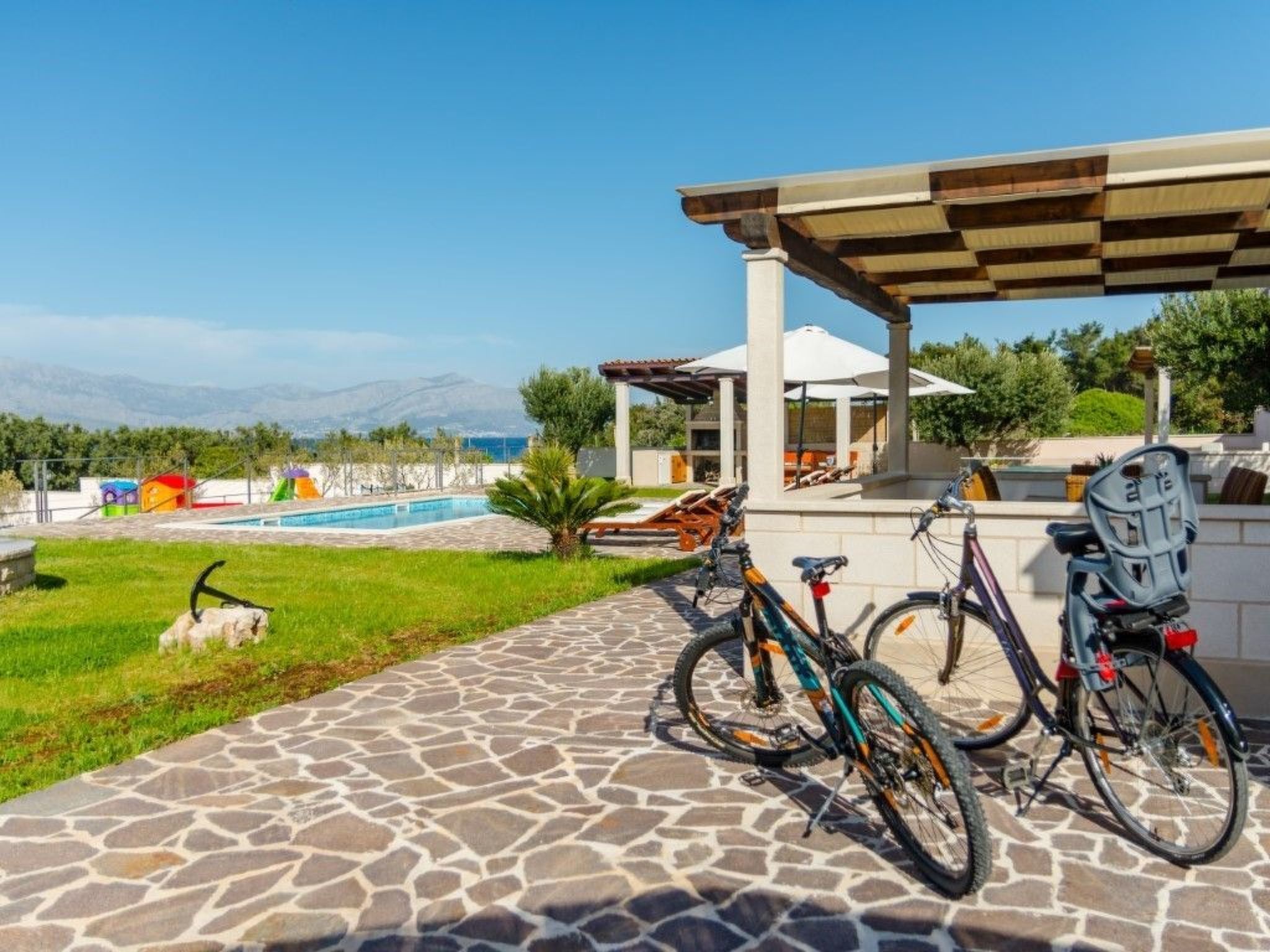 Villa Mis, Haus in Supetar mit privatem Pool-Inside