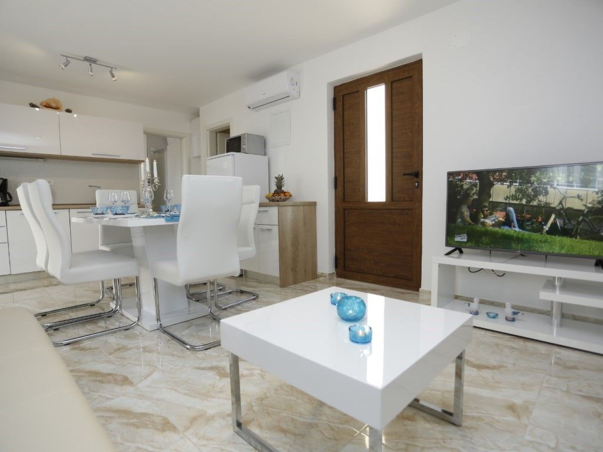 Villa Mis, Haus in Supetar mit privatem Pool-Inside