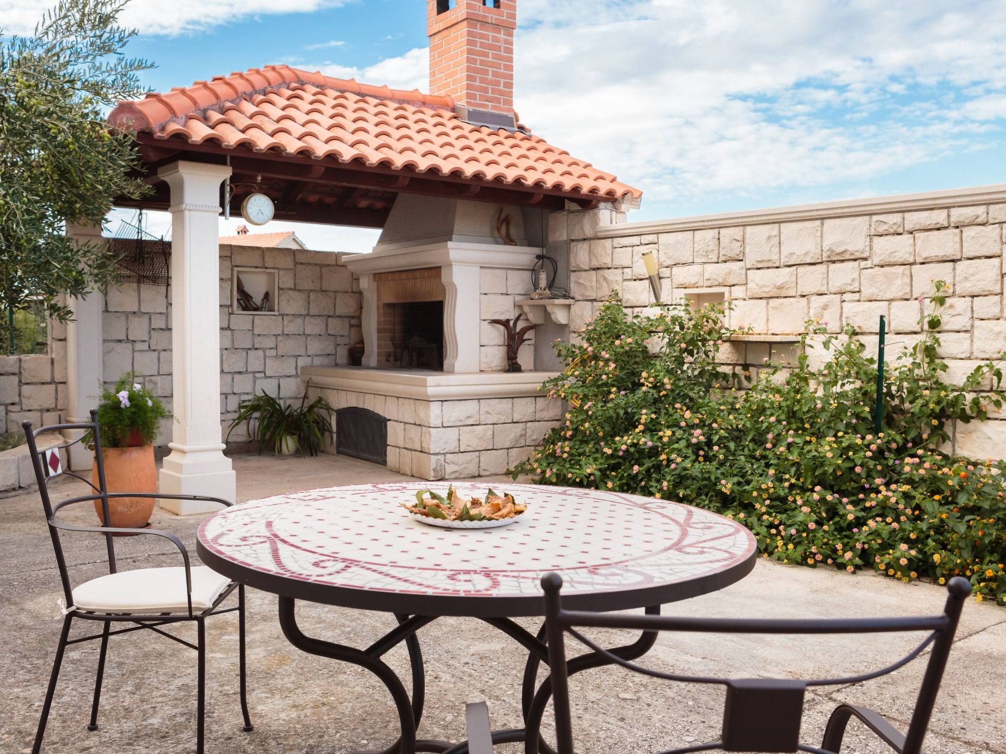 Luxuriöses Studio-Apartment mit Terrasse