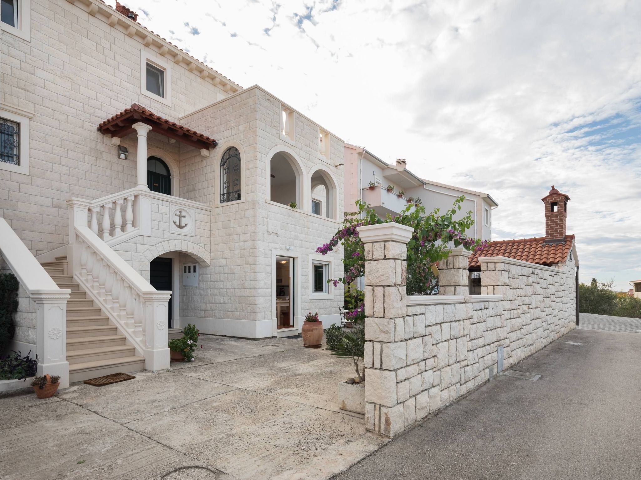 Luxuriöses Studio-Apartment mit Terrasse-Dedans