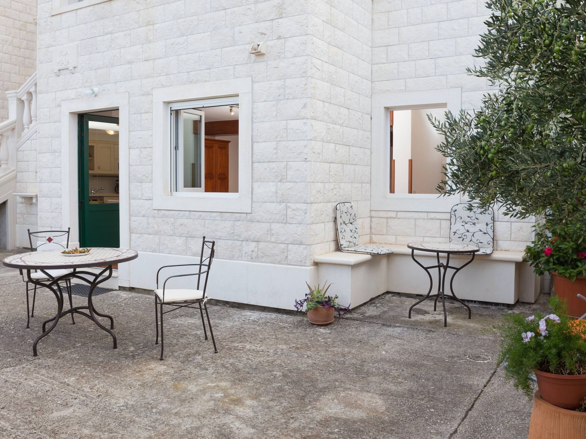 Luxuriöses Studio-Apartment mit Terrasse-Dedans