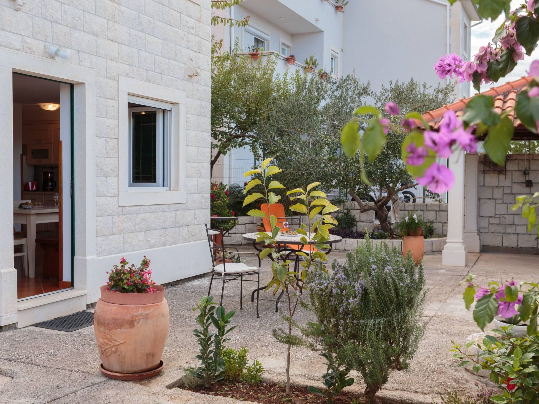 Luxuriöses Studio-Apartment mit Terrasse