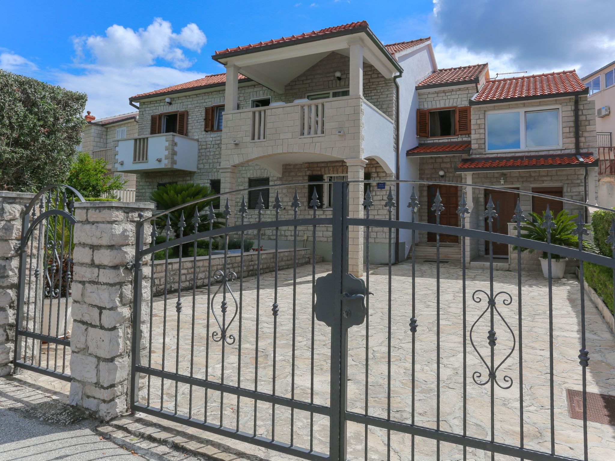 Komplett ausgestattete Wohnung für 7 Personen-Inside