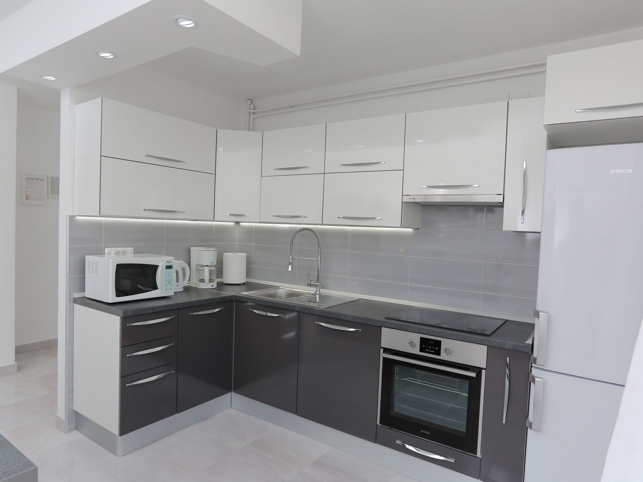 Komplett ausgestattete Wohnung für 7 Personen-Inside