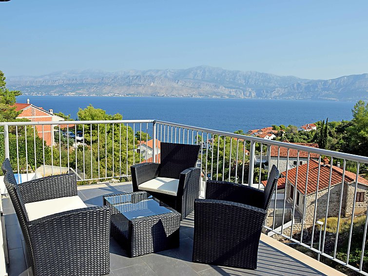 Appartement Molo Lozna: op 900 m van centrum Postira met zeezicht in Brač/Postira