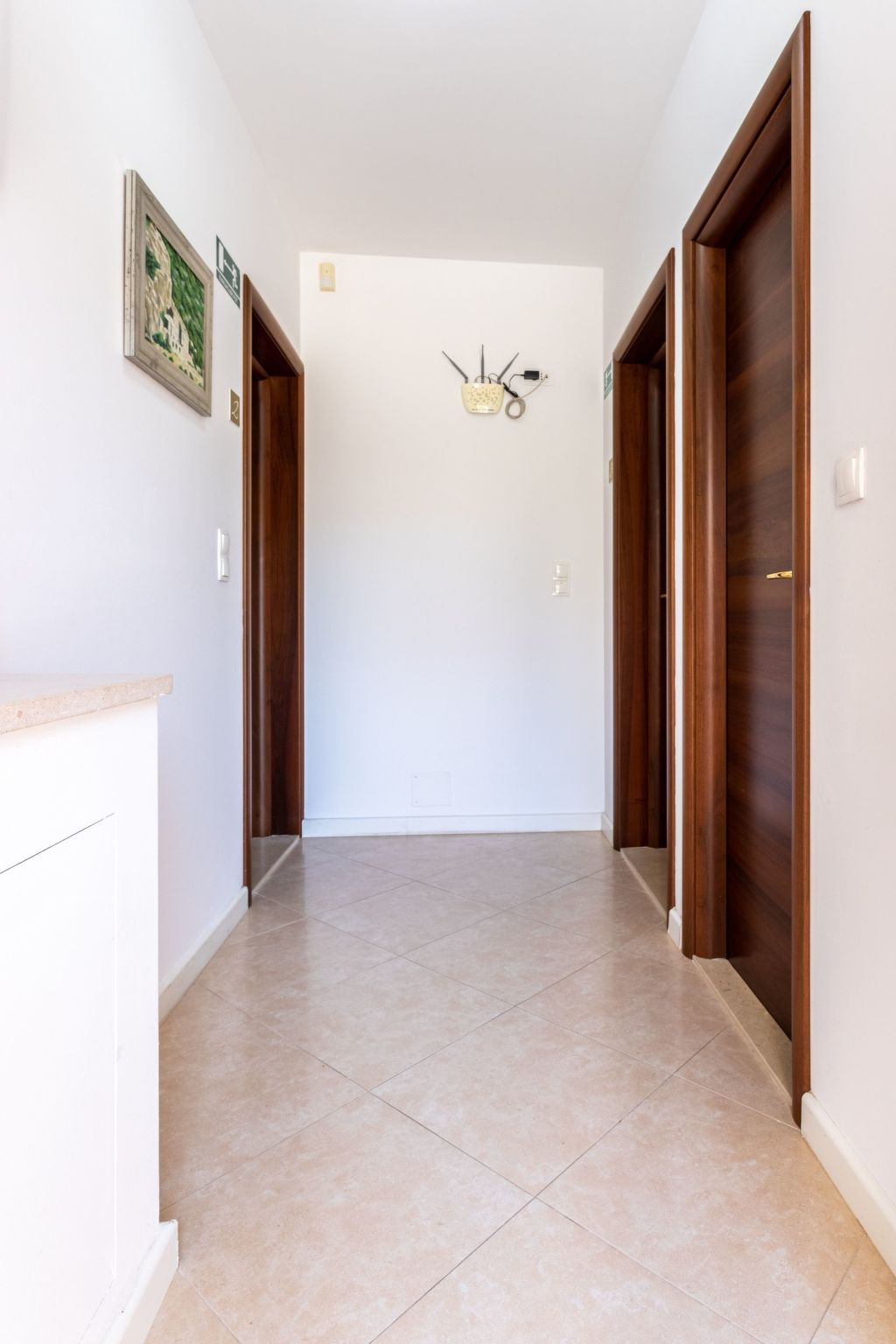 Geräumige Ferienwohnung mit privatem Sonnenbalkon-Dedans