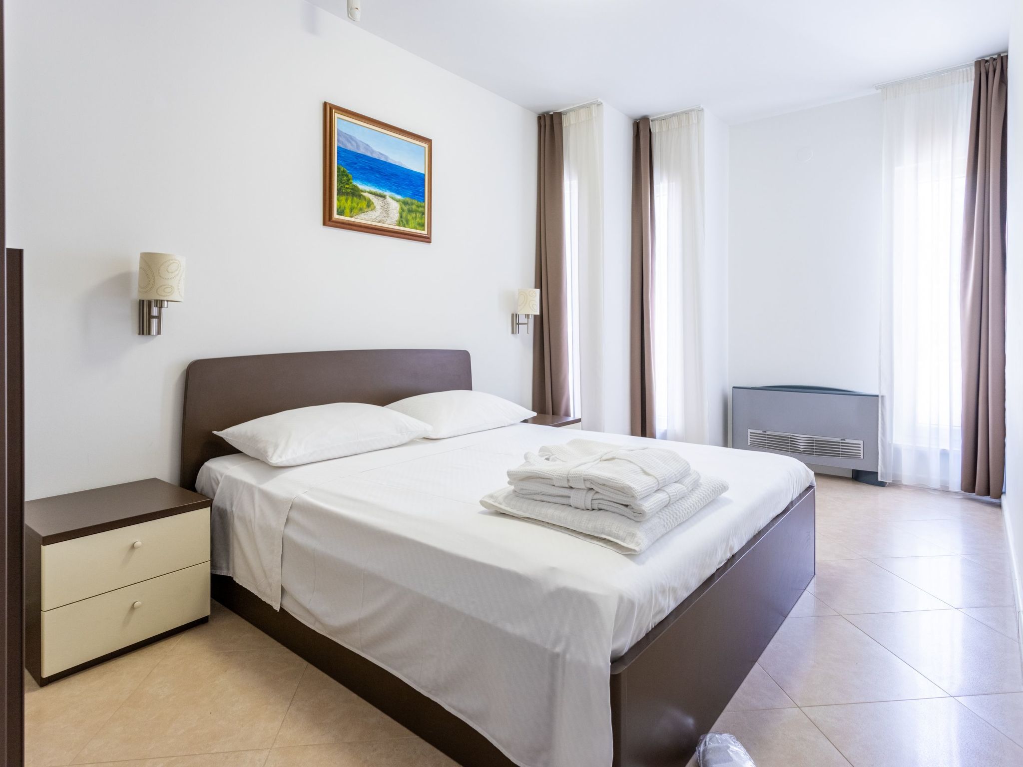 Geräumige Ferienwohnung mit privatem Sonnenbalkon-Dedans