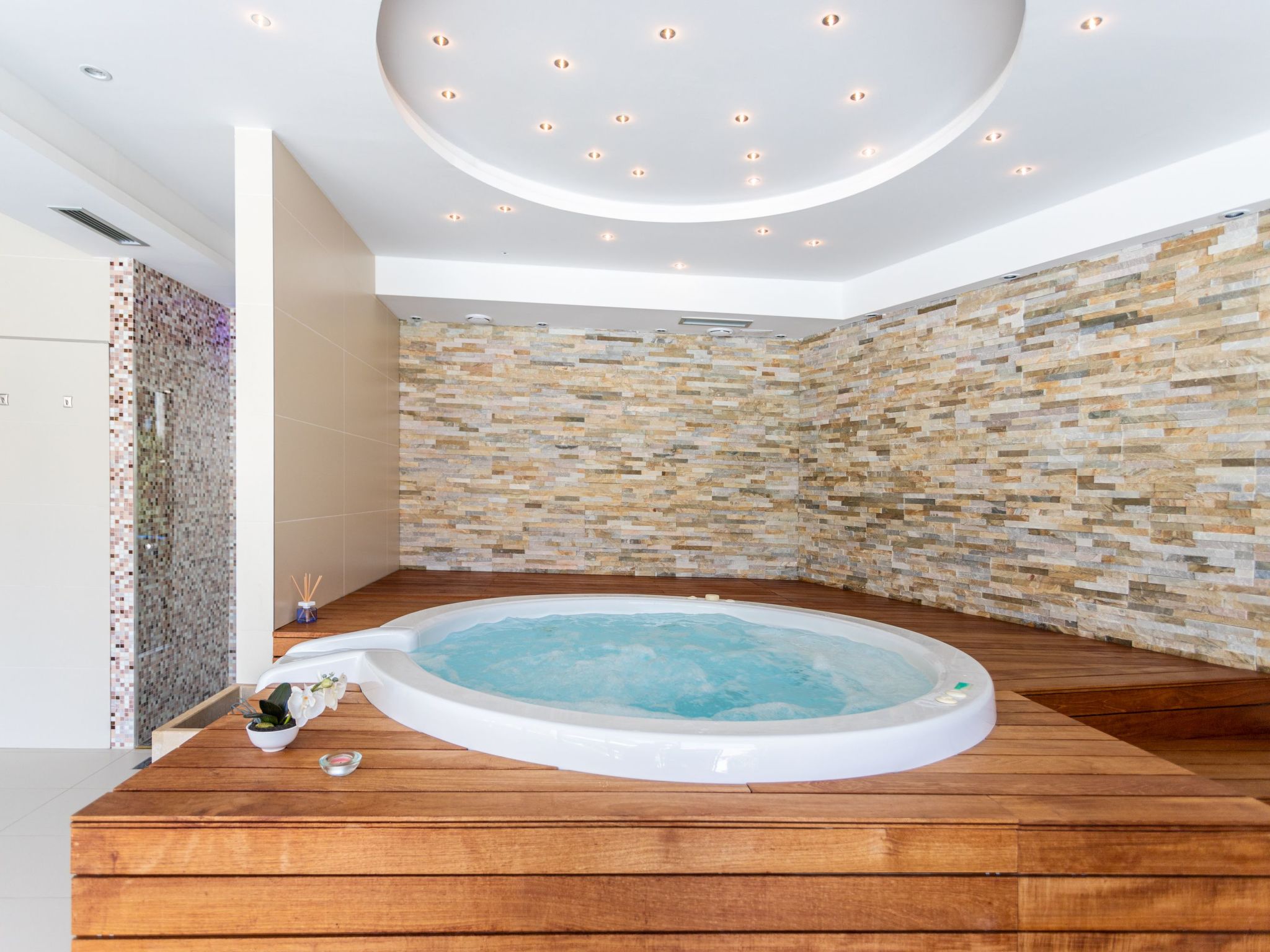 Geräumige Ferienwohnung mit privatem Sonnenbalkon-Dedans