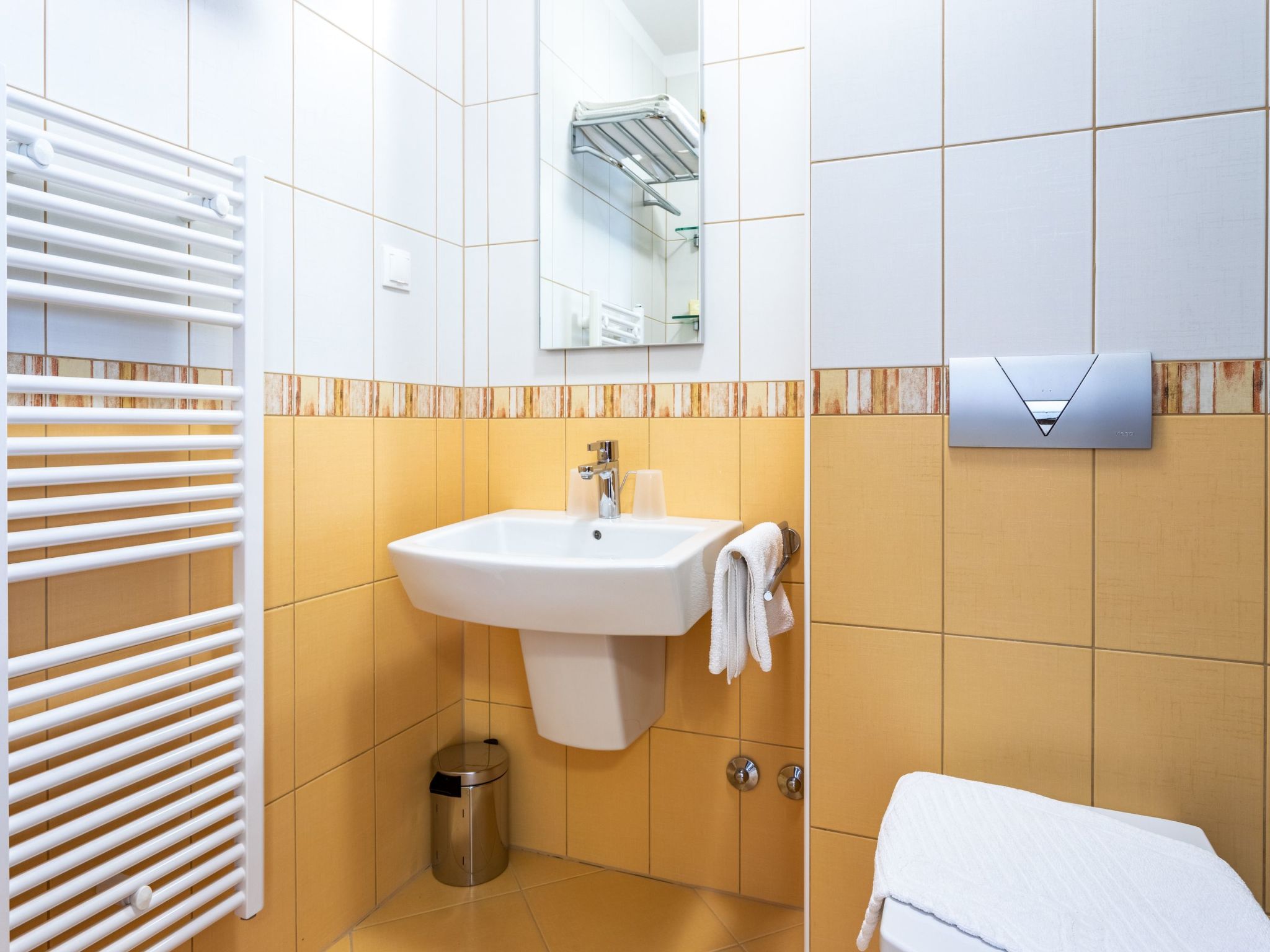 Luxuriöse Ferienwohnung mit Poolblick-Dedans