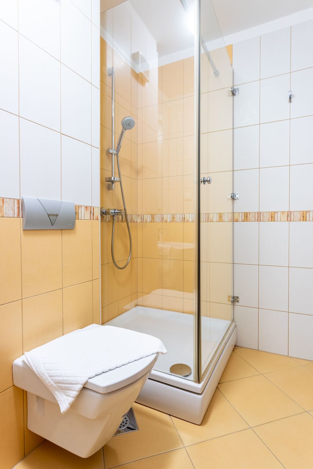 Luxuriöse Ferienwohnung mit Poolblick-Dedans