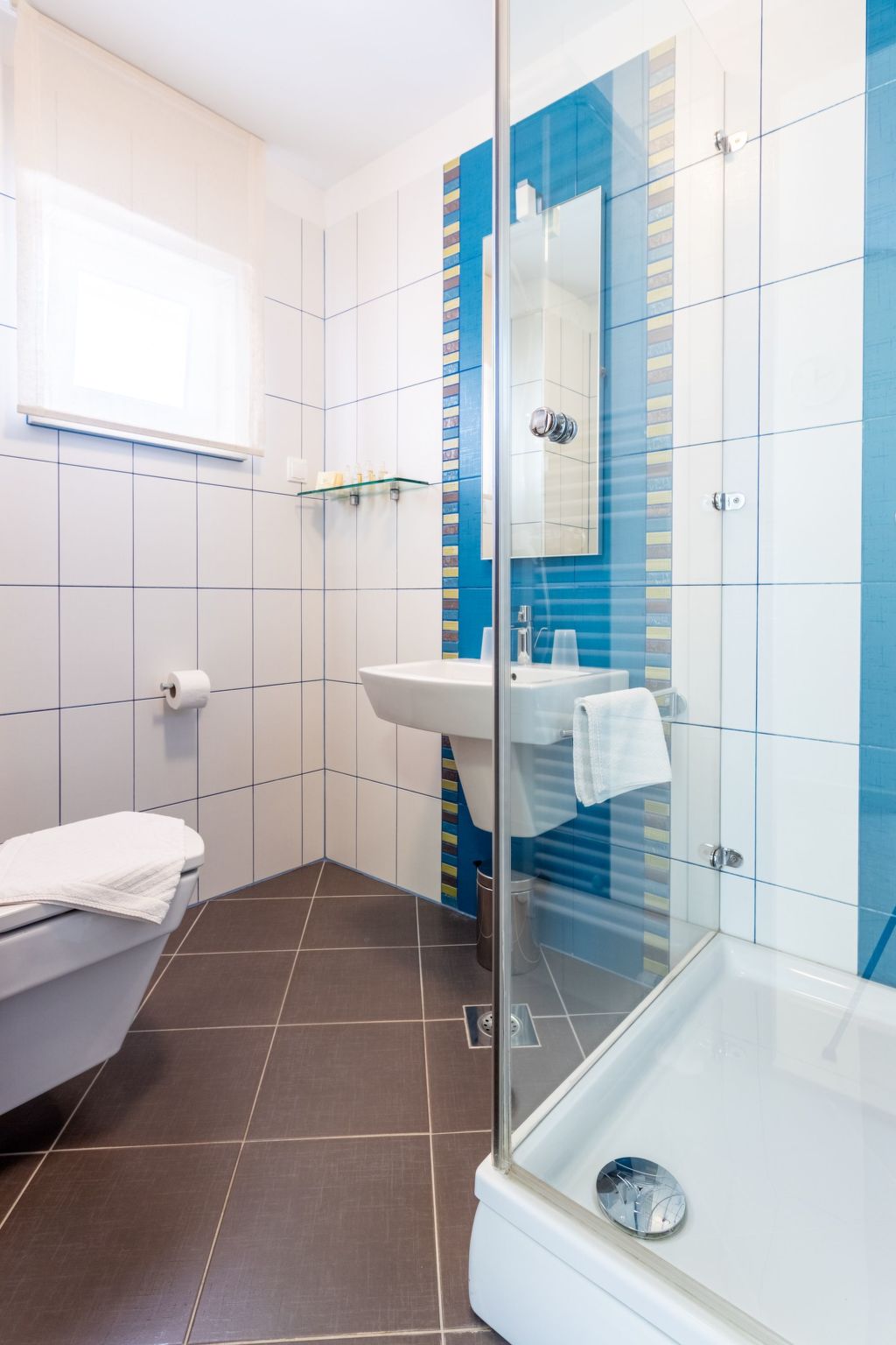 Helle Studio-Ferienwohnung mit Sonnenbalkon-Dedans