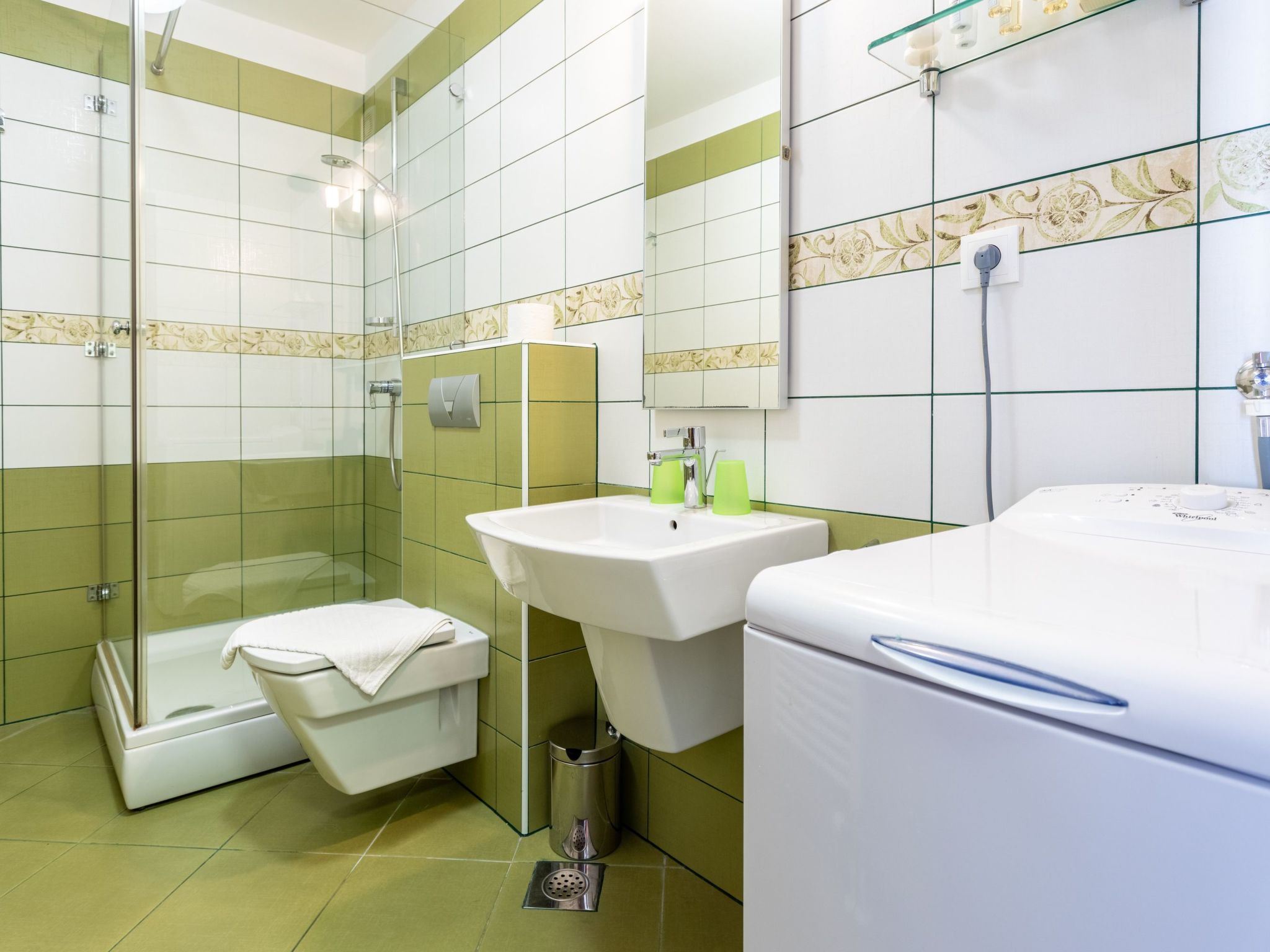 Geräumige Wohnung mit Meerblick vom Sonnenbalkon-Dedans