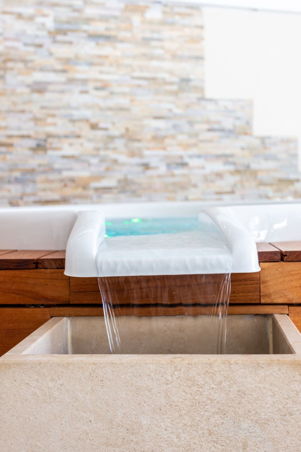 Geräumige Wohnung mit Meerblick vom Sonnenbalkon-Dedans