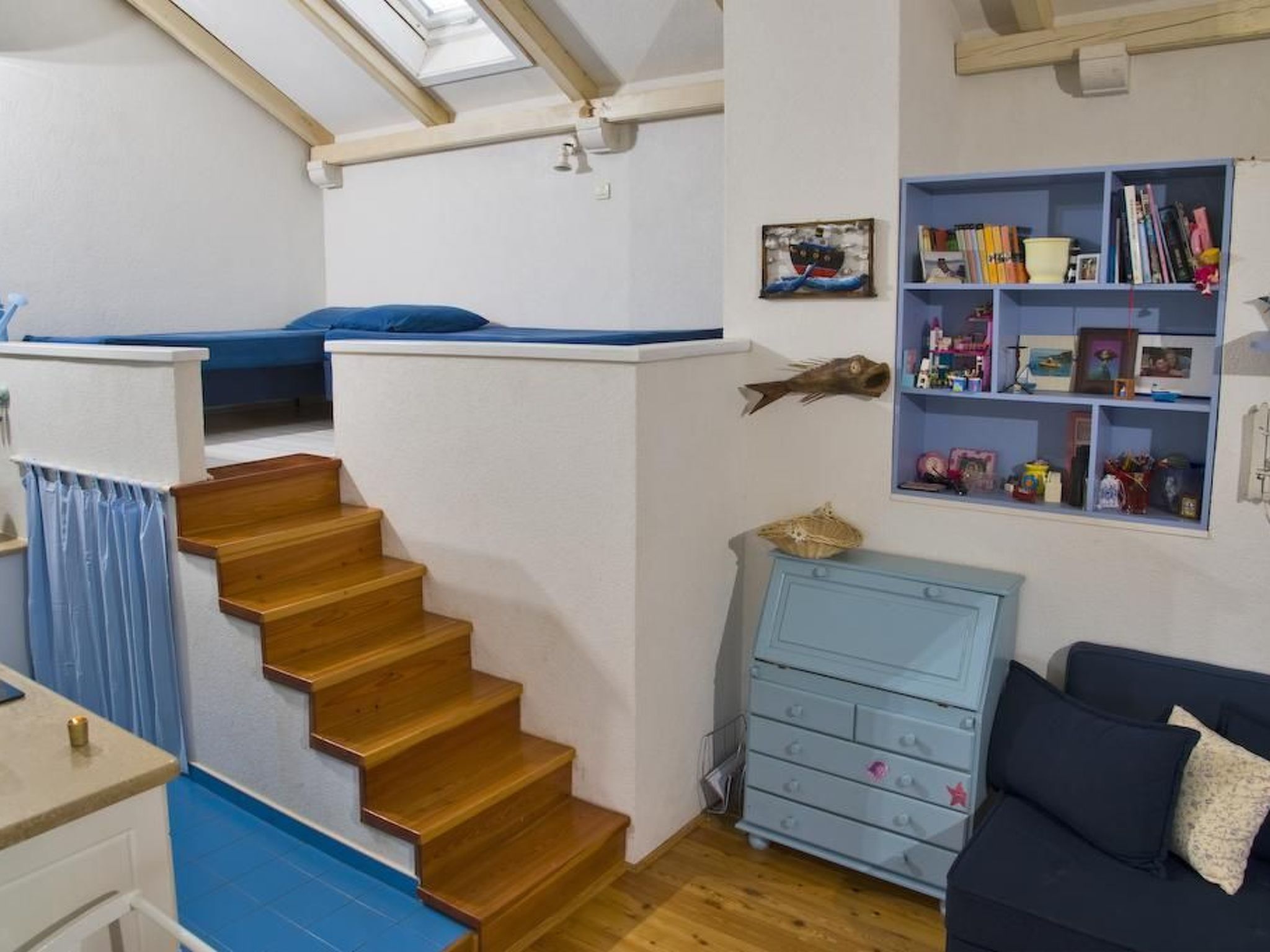 Romantisches traditionelles Natursteinhaus in erster Reihe zum Strand - Robinso