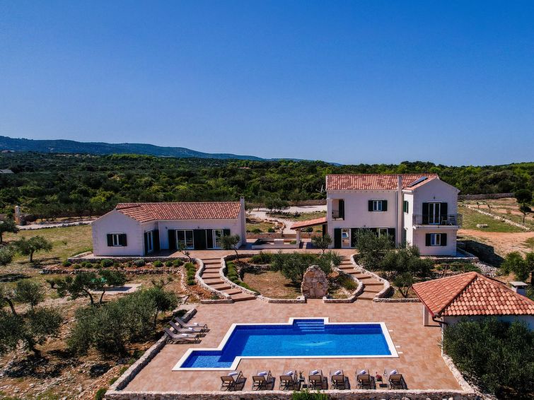 In Pučišća Mit Privatem Pool - Hvar