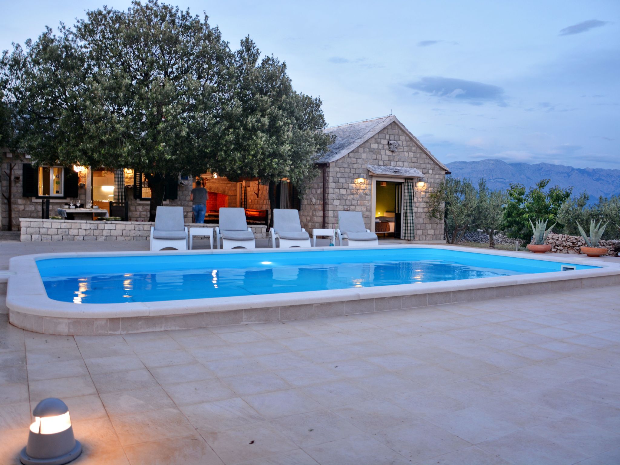 Mit Terrasse und Pool in herrlicher Naturlandschaft