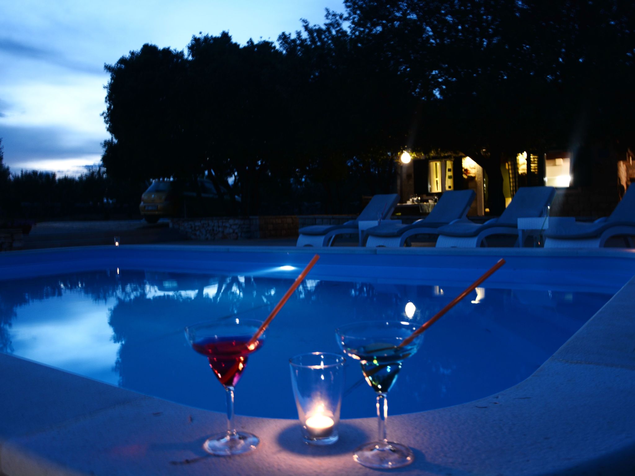 Mit Terrasse und Pool in herrlicher Naturlandschaft-Dehors