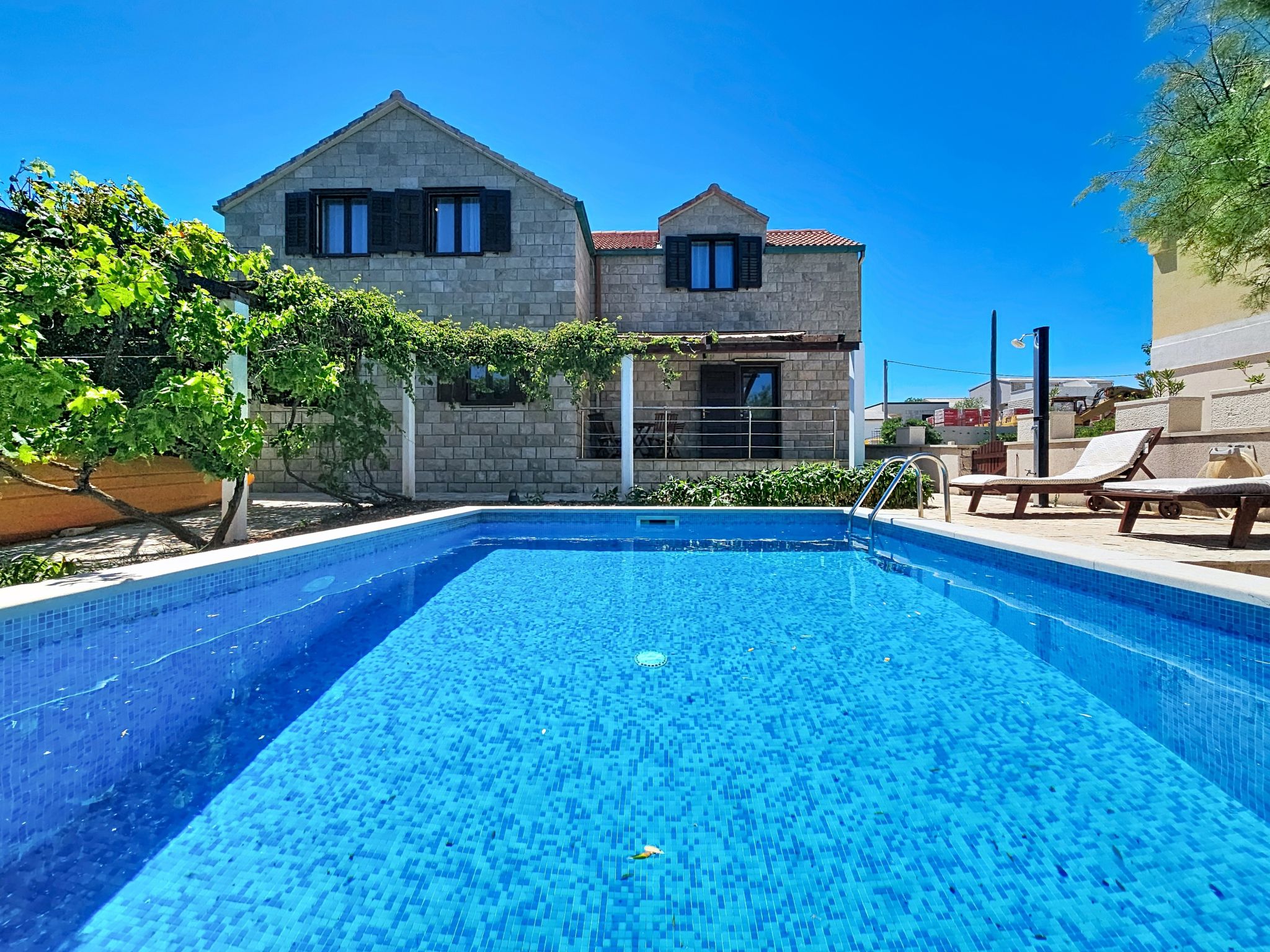 Vakantiehuis in Brac/Povlja (Kroatië) 1 hond is welkom