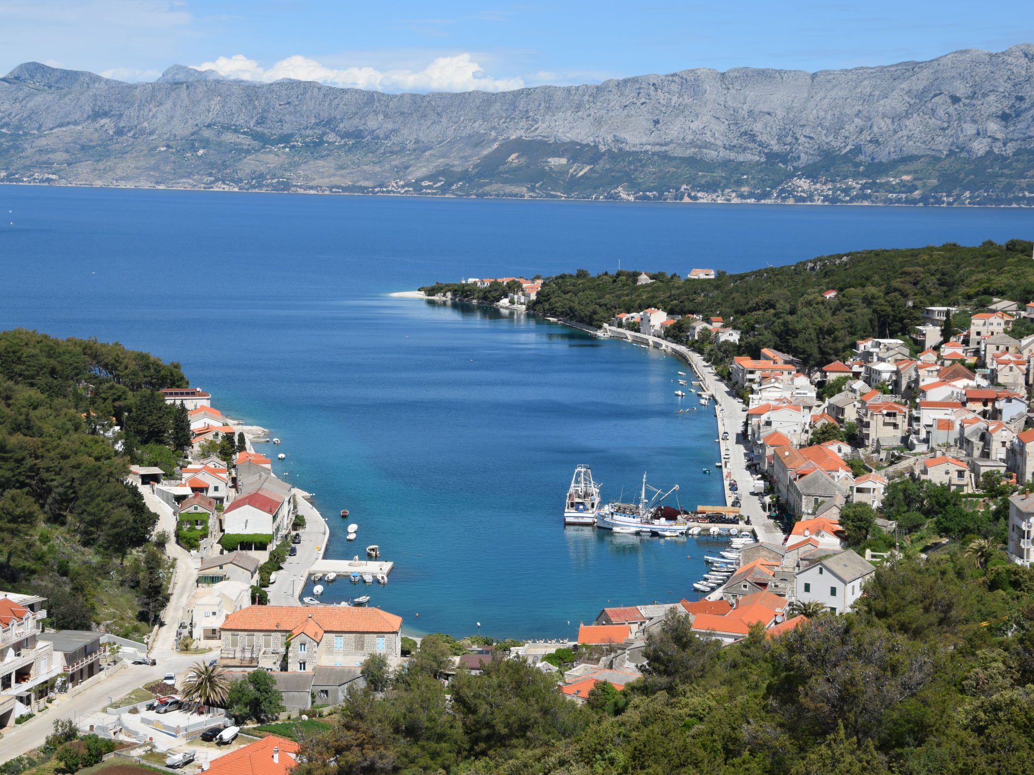 "Sofija" mit Whirlpool-Omgeving