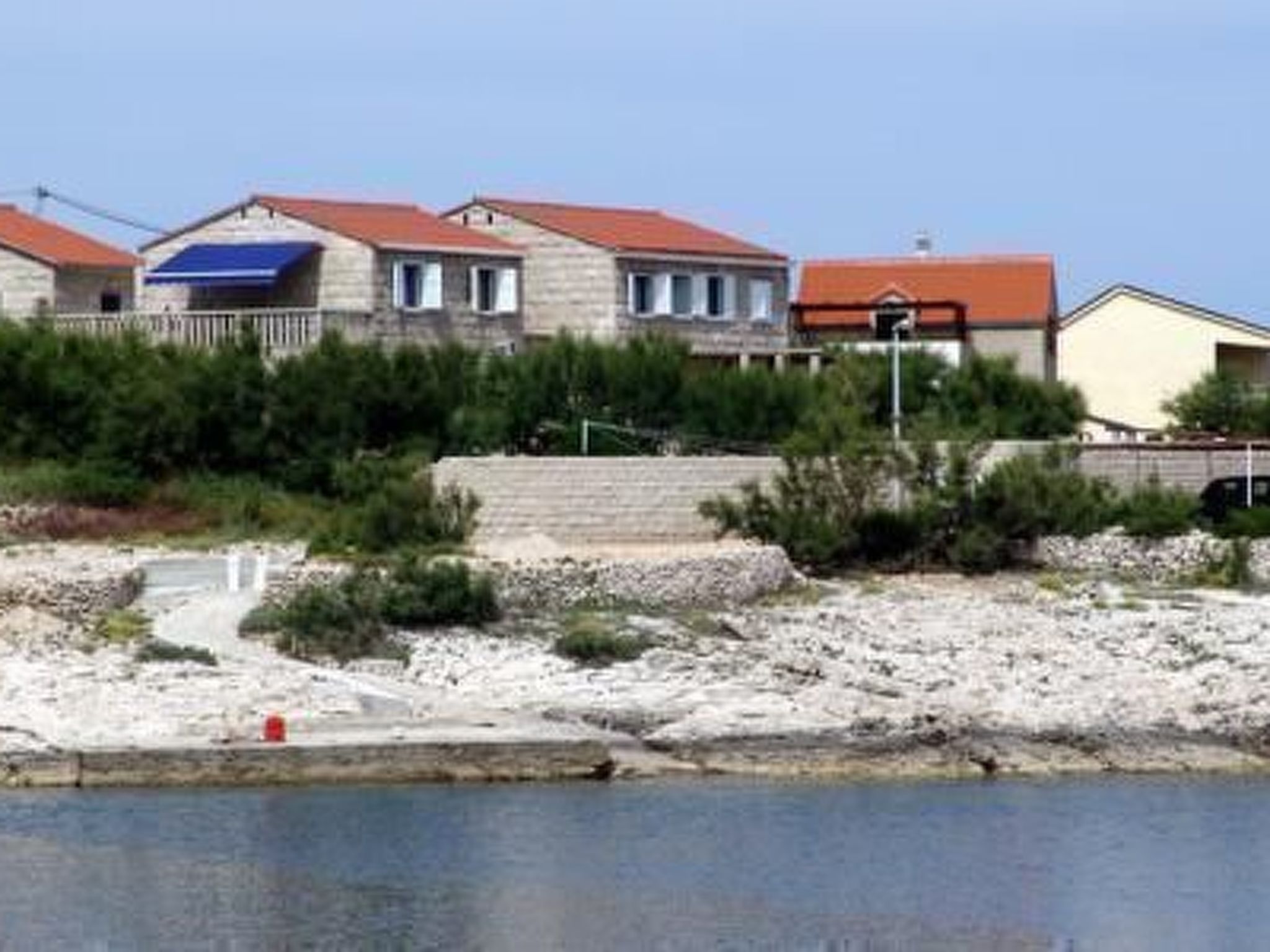 "Sofija" mit Whirlpool-Image-tags.info