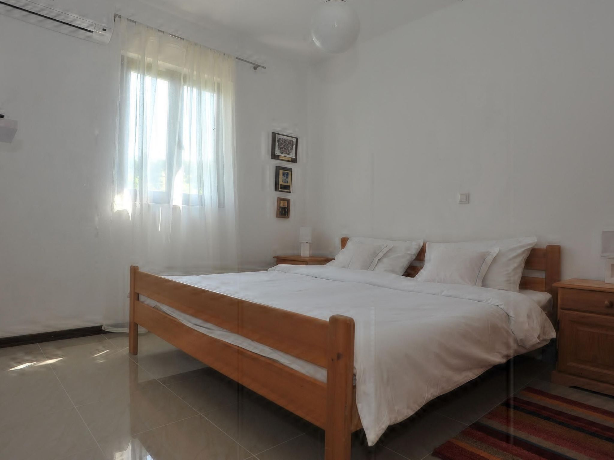 "Sofija" mit Whirlpool-Image-tags.info