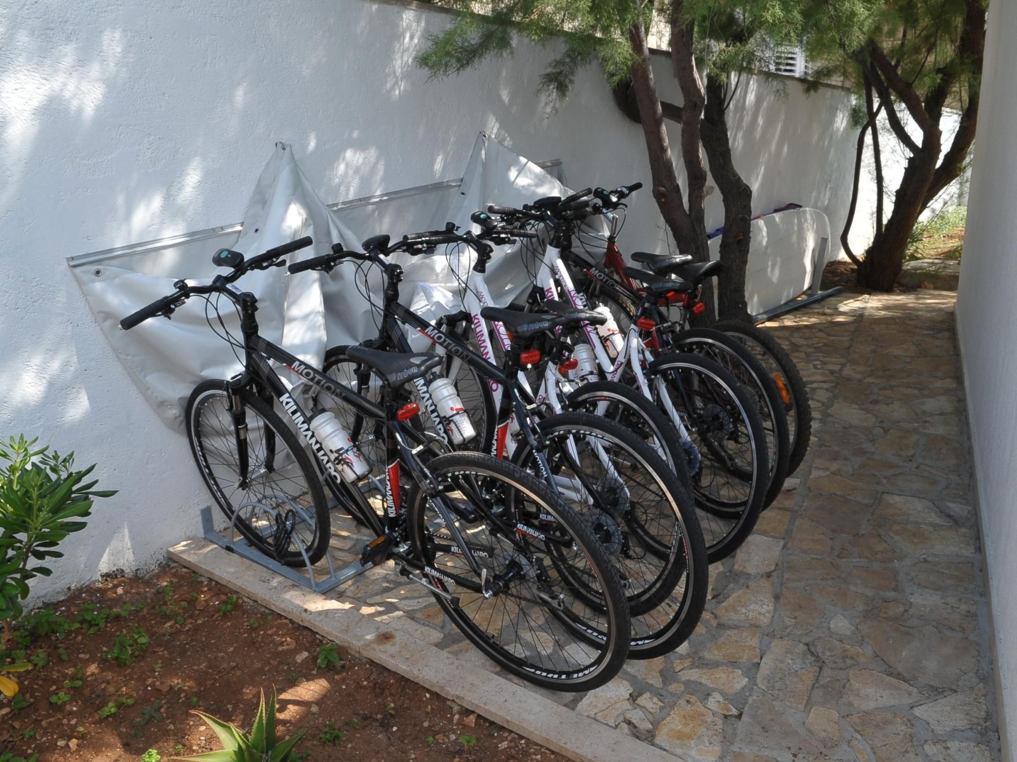 "Sofija" mit Whirlpool-Image-tags.info