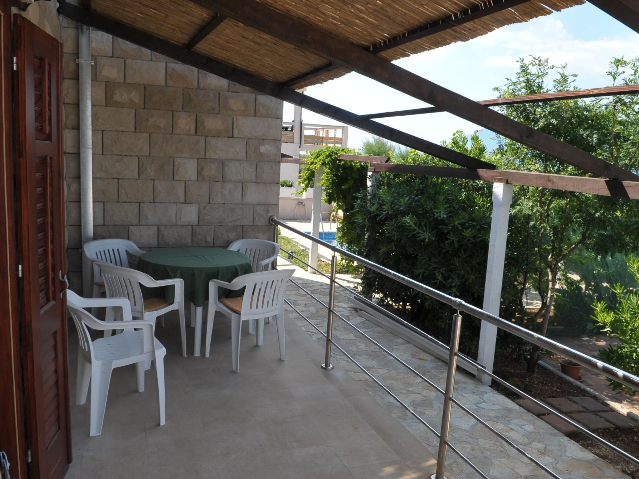 "Sofija" mit Whirlpool-Image-tags.info