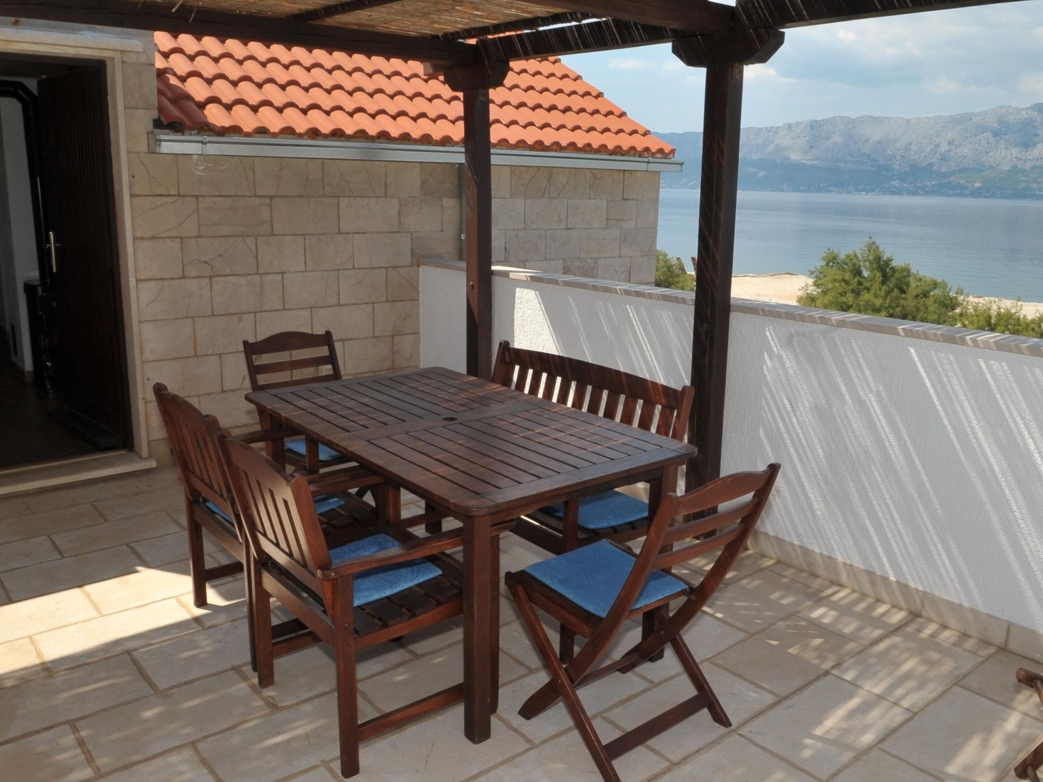 "Sofija" mit Whirlpool-Image-tags.info