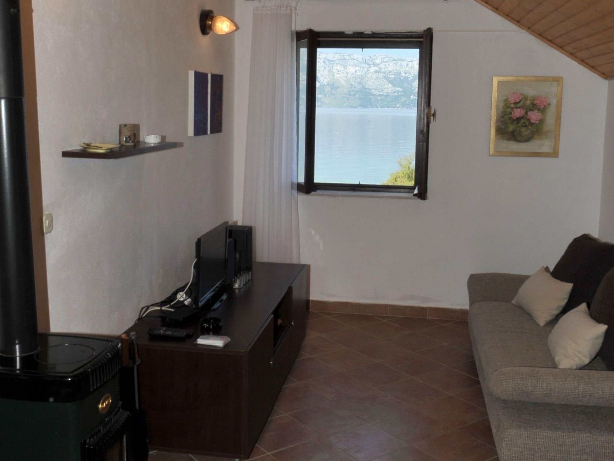 "Sofija" mit Whirlpool-Image-tags.info