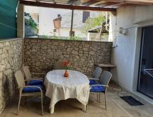 Appartement Ana: Vrijstaand aan zee in Povlja, Brač - thumbnail 6