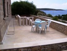Vrijstaande woning aan zee in Povlja, Brač – 60 meter van het strand - thumbnail 3