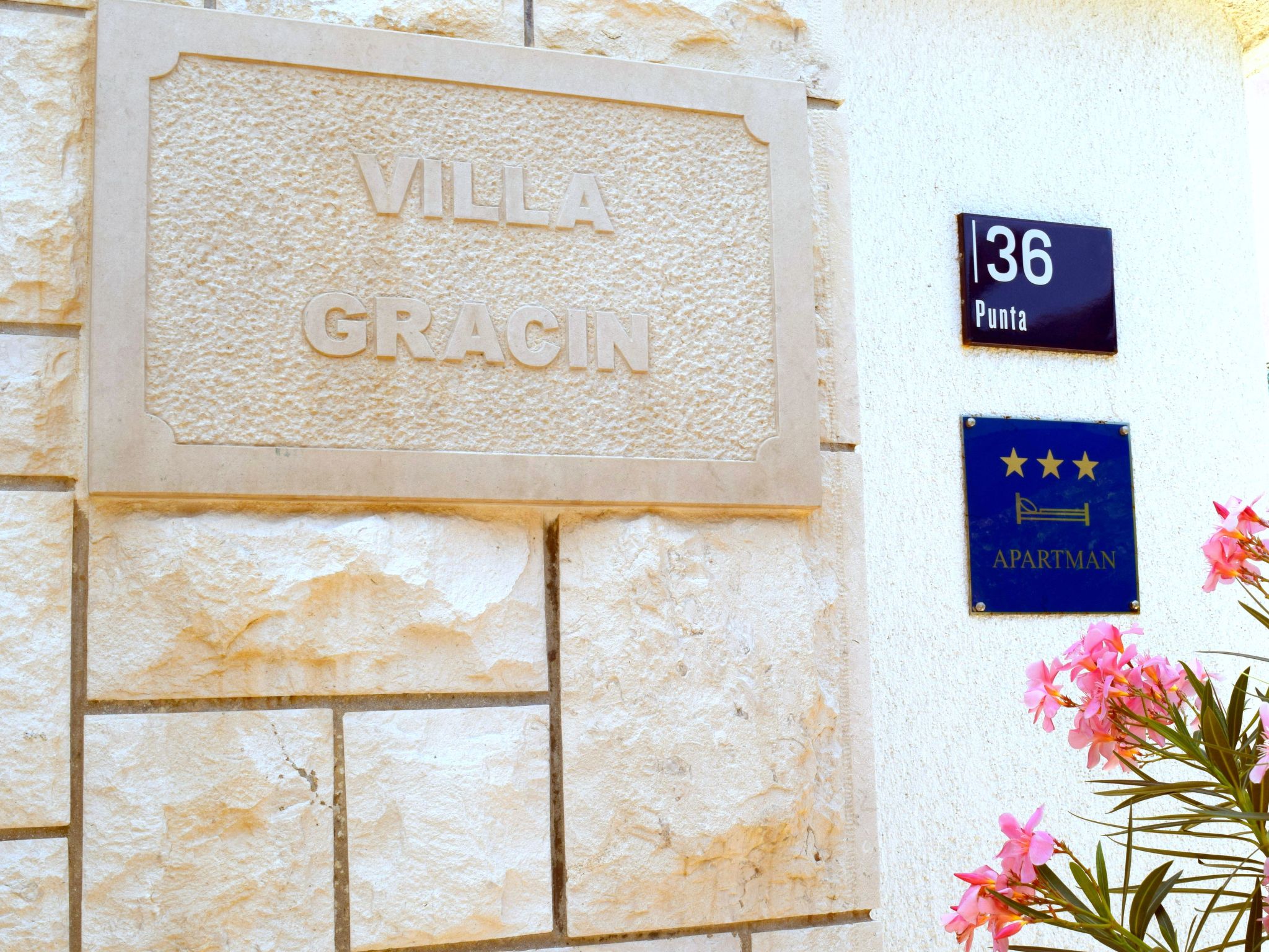 Apartments Villa Gracin-Dedans