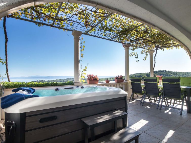 Search and Stay destination Selca, Splitsko-dalmatinska županija - Croatia from AU$ 261. Ivana