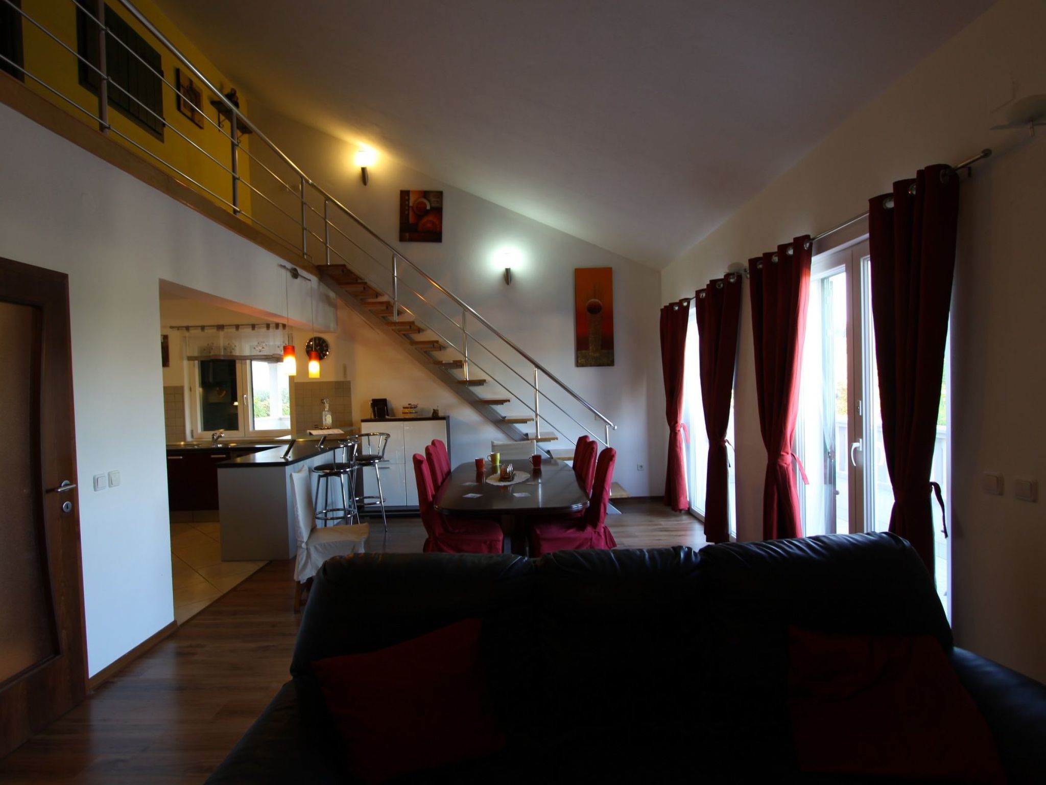 Komfortables Haus in Selca mit privatem Parkplatz-Drinnen