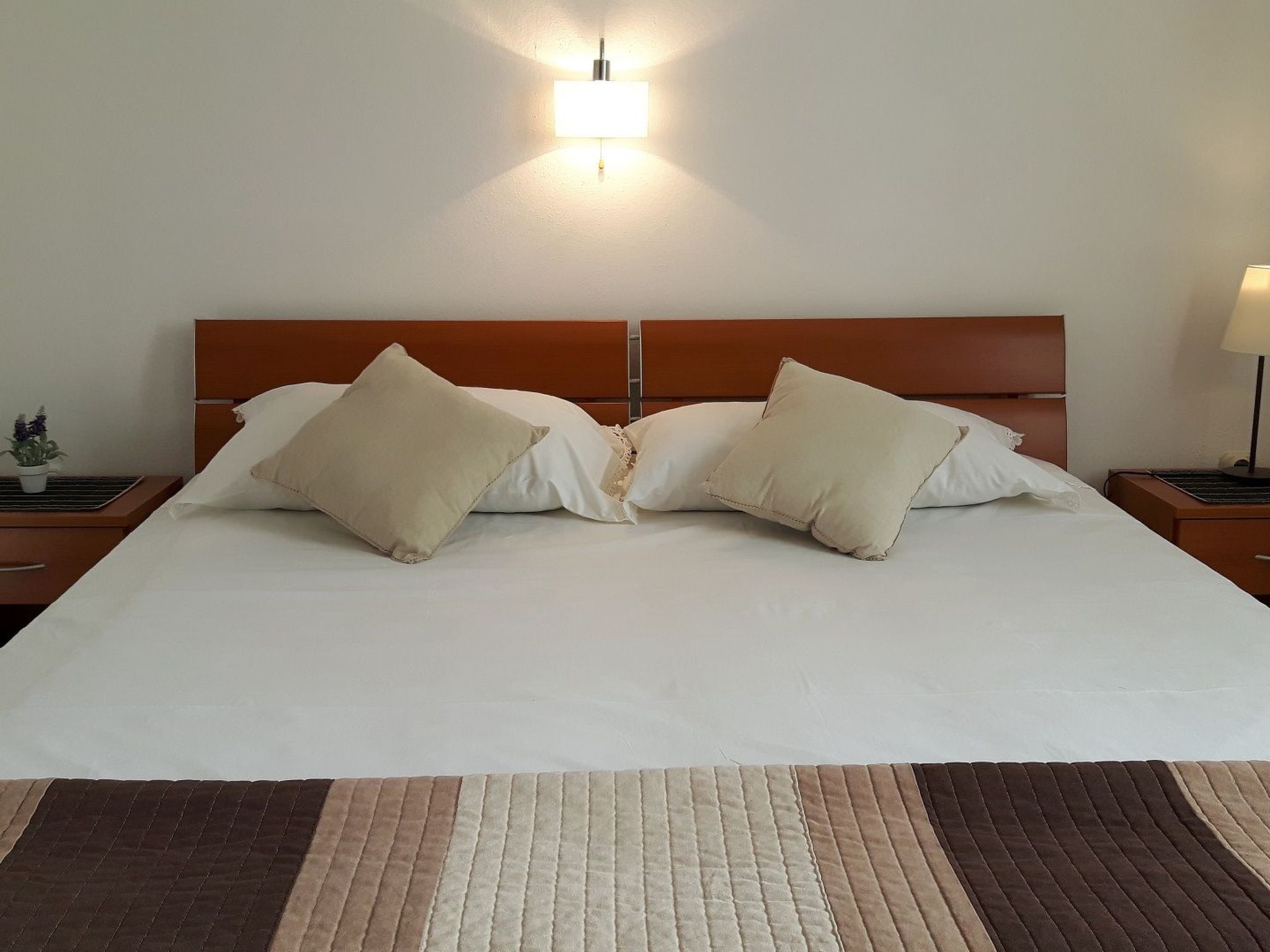 Komfortables Haus in Selca mit privatem Parkplatz-Drinnen