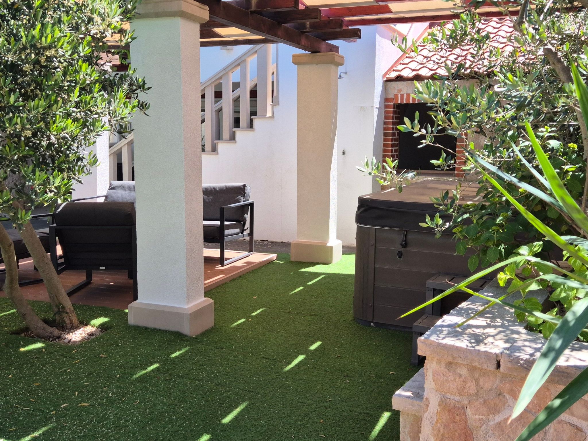 Komfortables Haus in Selca mit privatem Parkplatz-Drinnen