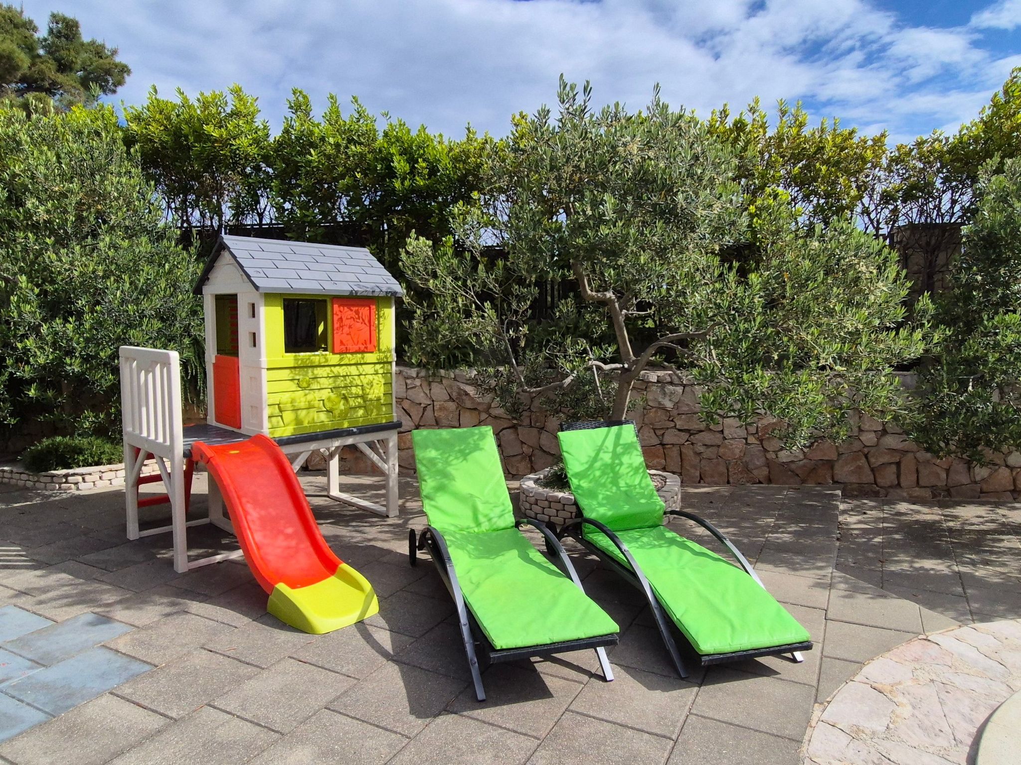 Komfortables Haus in Selca mit privatem Parkplatz-Drinnen