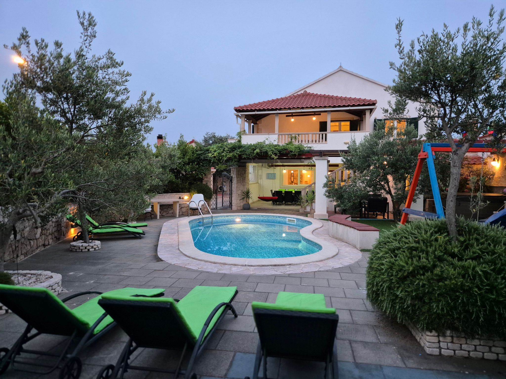 Komfortables Haus in Selca mit privatem Parkplatz-Drinnen