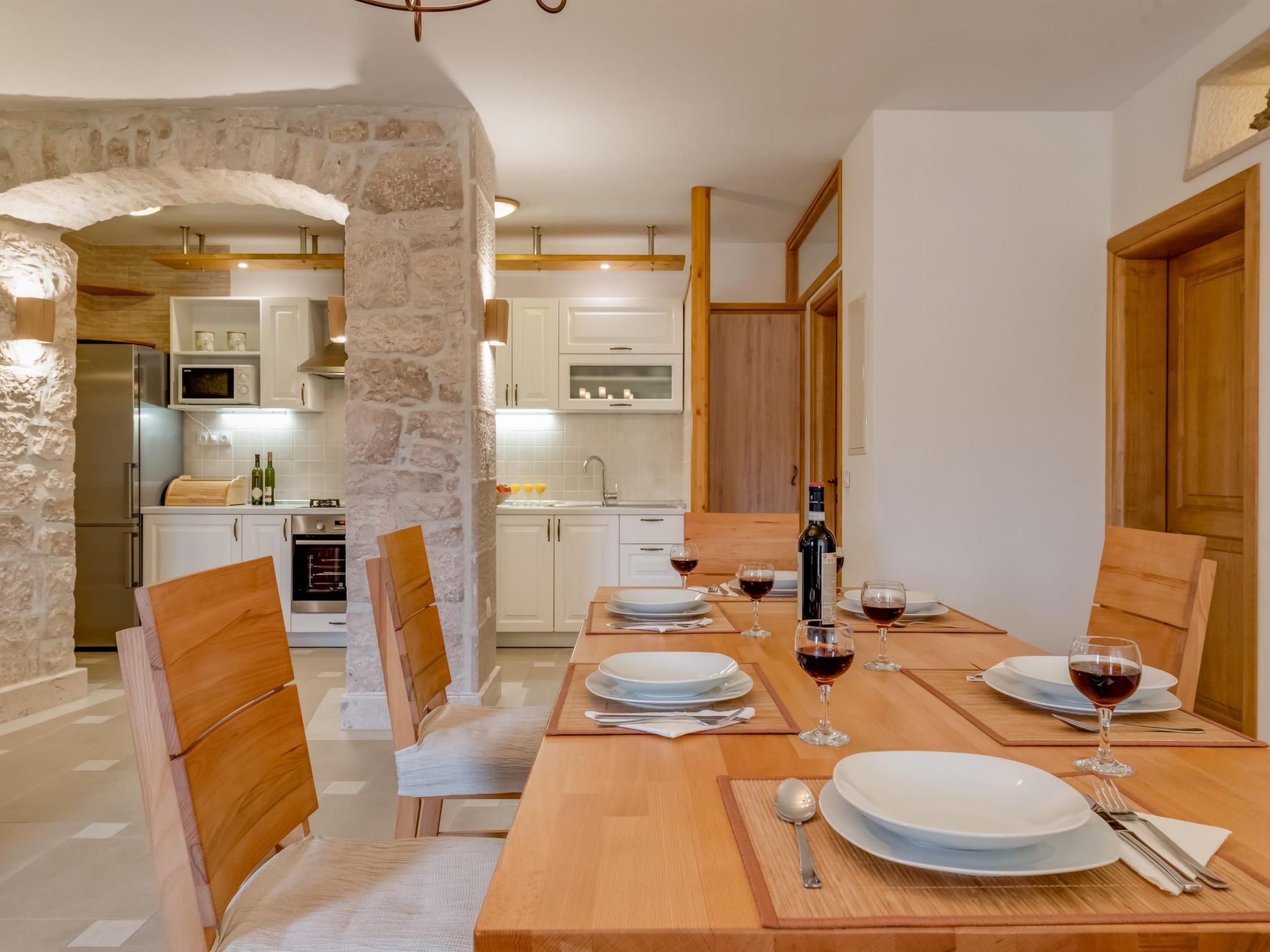 Ferienvilla "Lucian" mit Blick auf das Wasser-Drinnen