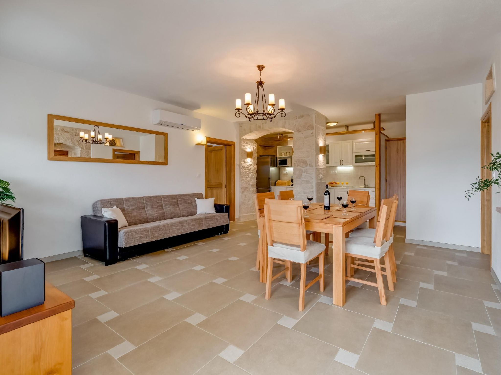 Ferienvilla "Lucian" mit Blick auf das Wasser-Drinnen