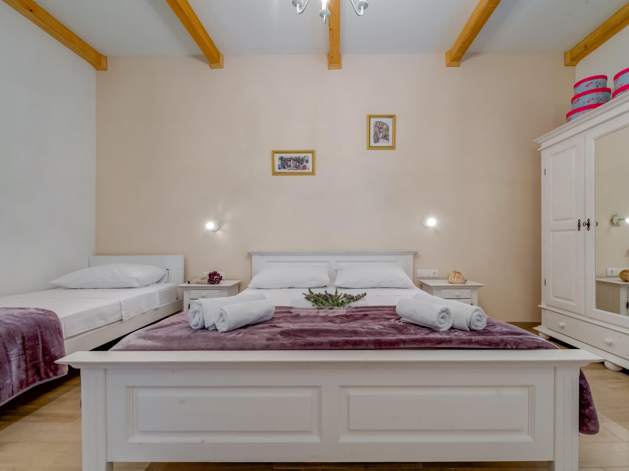 Ferienvilla "Lucian" mit Blick auf das Wasser-Drinnen