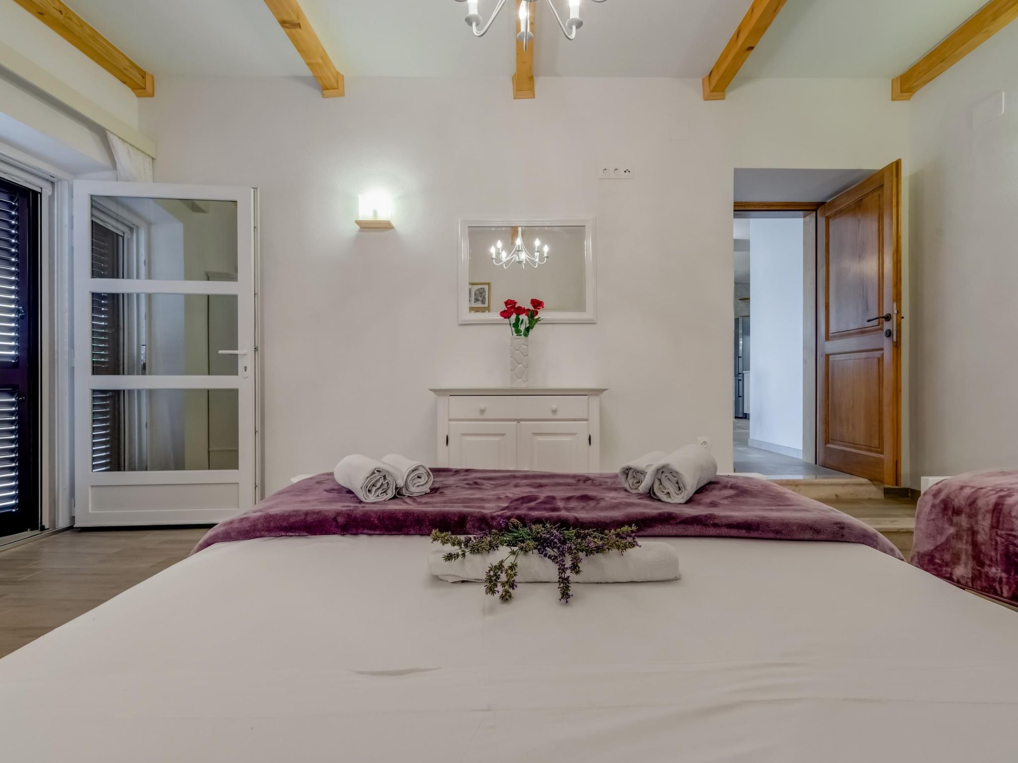 Ferienvilla "Lucian" mit Blick auf das Wasser-Drinnen