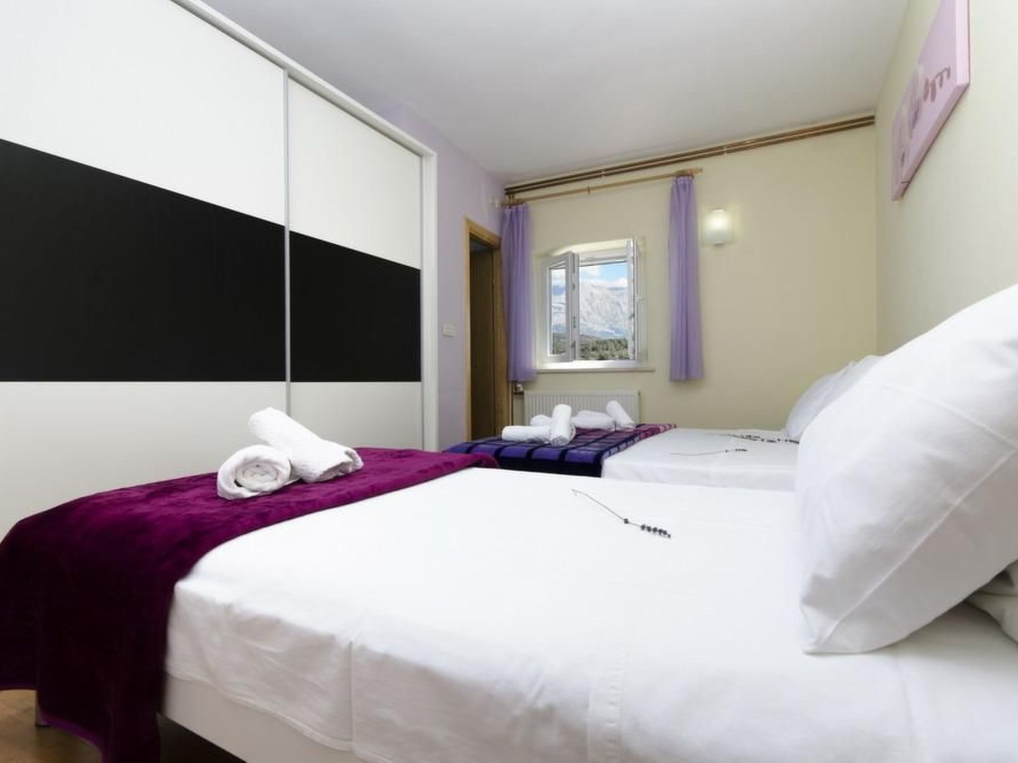 Ferienvilla "Lucian" mit Blick auf das Wasser-Drinnen